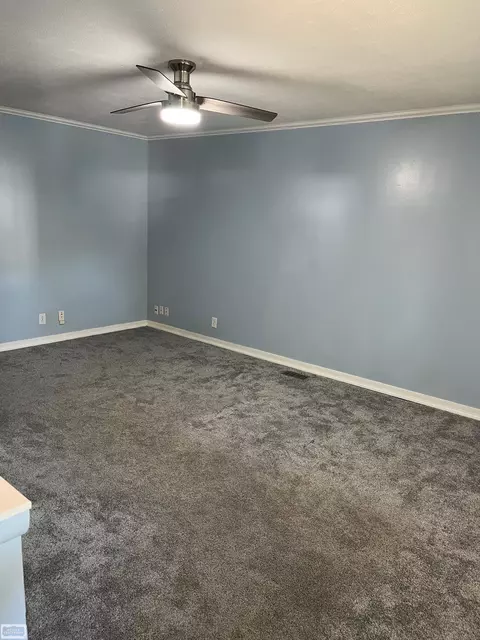 Living - 29366 Wagner, Warren, MI 48093 photo 5 of 5