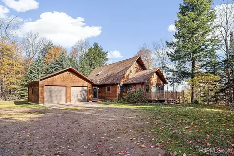 130 Brown Deer, Marquette, MI 49855