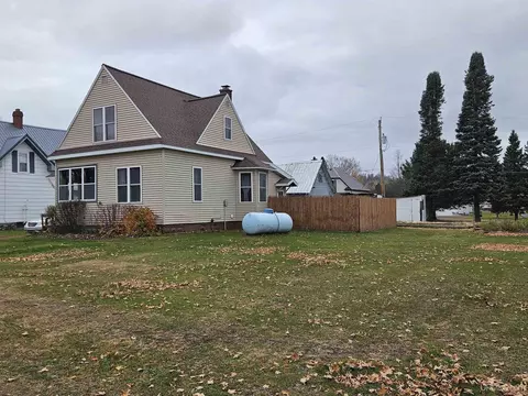 313 Ash, Greenland, MI 49929 photo 2