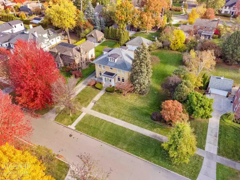 View/Area - 1036 Yorkshire, Grosse Pointe, MI 48230 photo 1 of 6