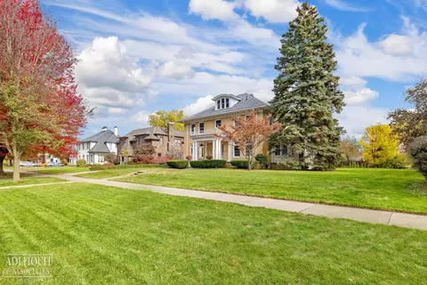 1036 Yorkshire, Grosse Pointe, MI 48230