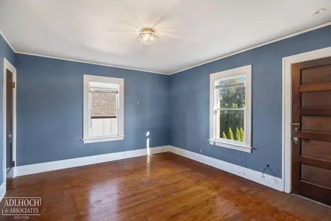 Bedroom - 1036 Yorkshire, Grosse Pointe, MI 48230 photo 1 of 2