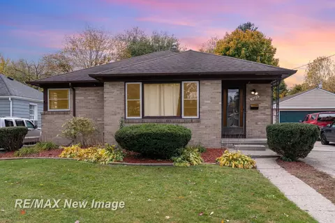 2023 Kollen, Saginaw, MI 48602