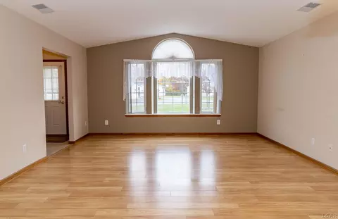 Living - 2101 Lakewood, Adrian, MI 49221 photo 2 of 3