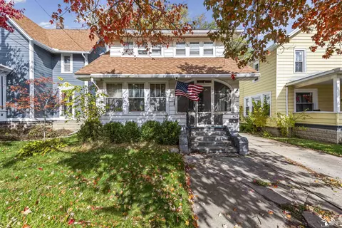 303 E Lorain, Monroe, MI 48162