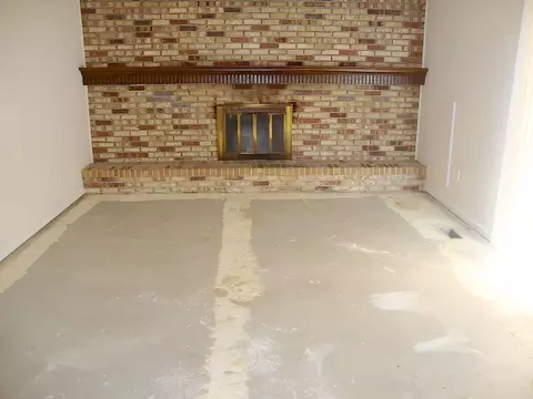 Living - 3154 Wagon, Flint, MI 48507 photo 3 of 3