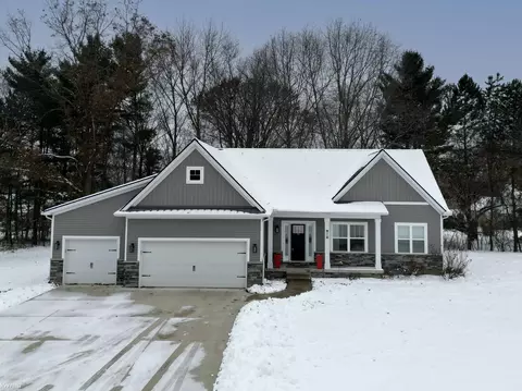 16396 Shadow, Linden, MI 48451