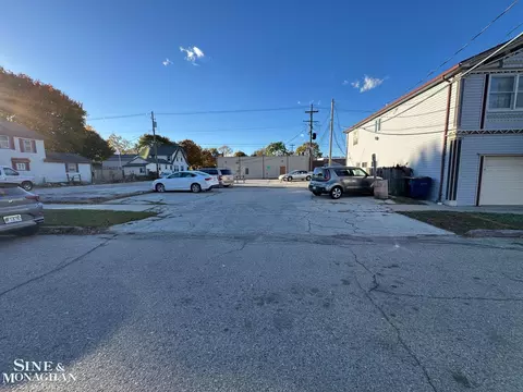 Vl Market, Marine City, MI 48039