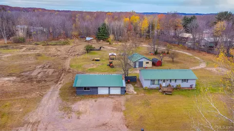 350 S Big Crk, Marquette, MI 49855