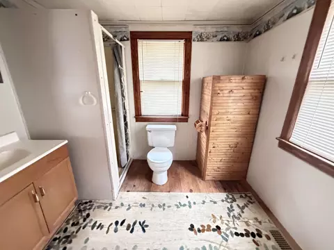 Bath - Undisclosed, Harrison, MI 48625 photo 1 of 4