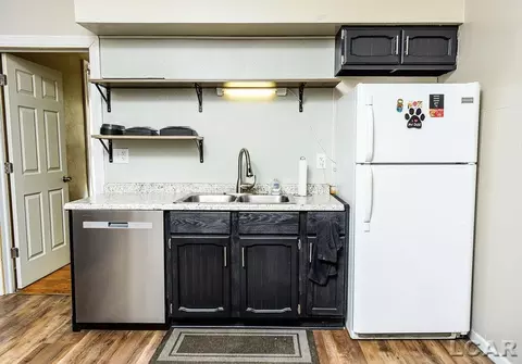 Kitchen - 604 Comstock, Adrian, MI 49221 photo 6 of 6