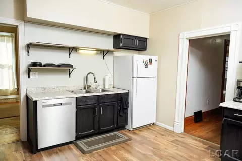Kitchen - 604 Comstock, Adrian, MI 49221 photo 2 of 6