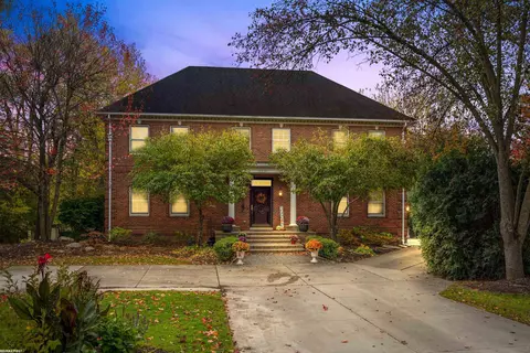 6580 Red Maple, Bloomfield Hills, MI 48301