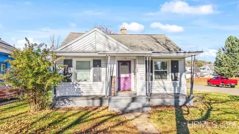 1300 W B, Iron Mountain, MI 49801