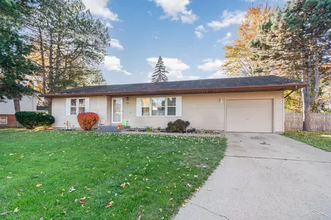 2621 Whitemore, Saginaw, MI 48602