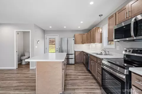 429 E New York, Ishpeming, MI 49849 photo 5
