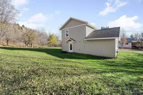 429 E New York, Ishpeming, MI 49849 photo 20