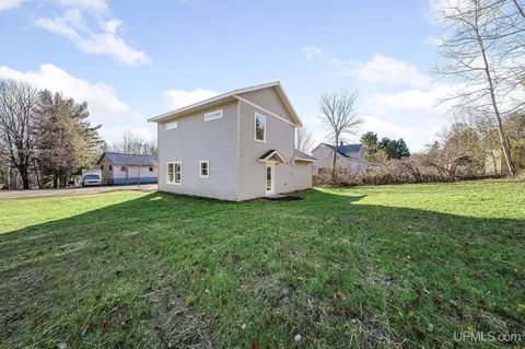 429 E New York, Ishpeming, MI 49849 photo 21