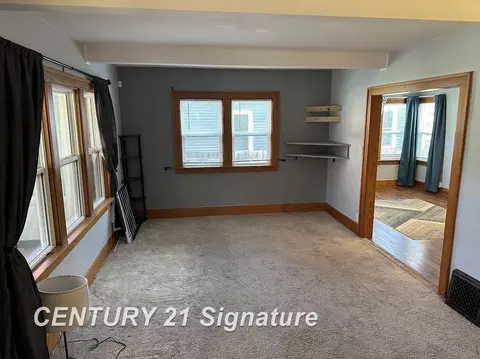 Living - 410 E Main, Flushing, MI 48433 photo 3 of 3