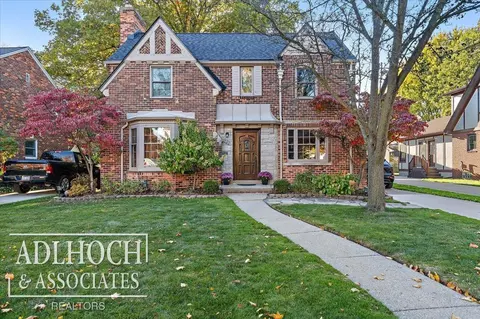 827 Fisher, Grosse Pointe, MI 48230