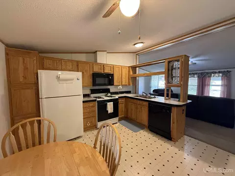 Kitchen - 12534 Railroad, Shingleton, MI 49884 photo 3 of 4