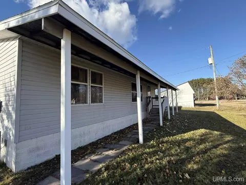Exterior - 12534 Railroad, Shingleton, MI 49884 photo 4 of 7