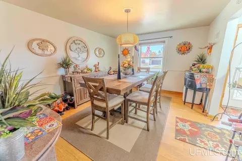 1608 S 17, Escanaba, MI 49829 photo 12