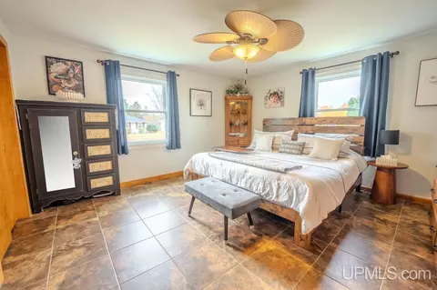 1608 S 17, Escanaba, MI 49829 photo 13