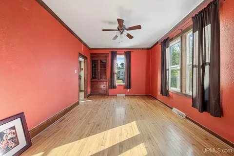 Living - 816 N Second, Ishpeming, MI 49849 photo 4 of 5