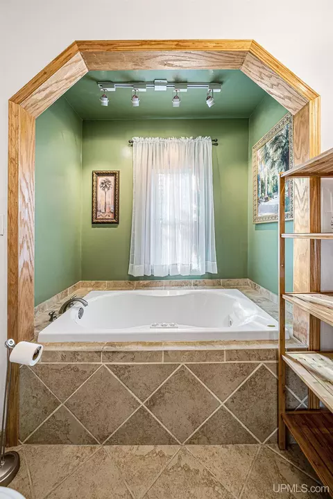 Bath - 816 N Second, Ishpeming, MI 49849 photo 3 of 4