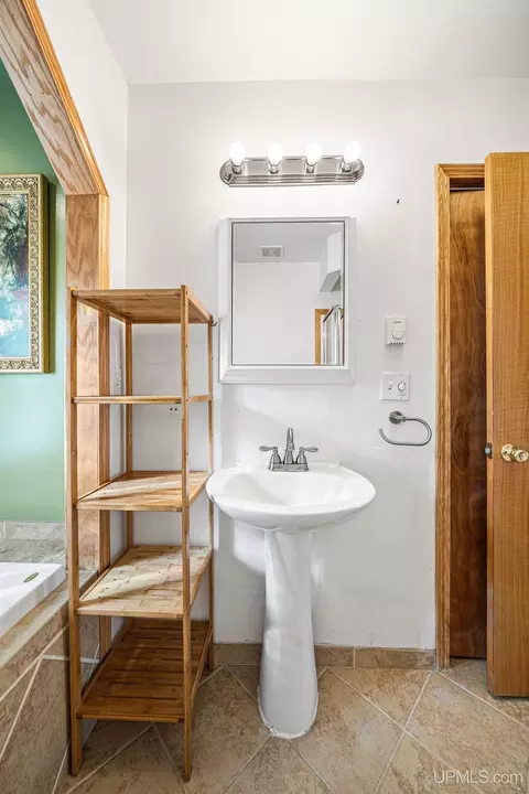 Bath - 816 N Second, Ishpeming, MI 49849 photo 4 of 4