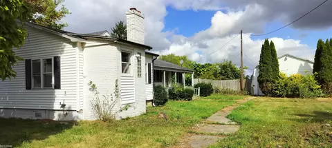 6098 Burtch, Jeddo, MI 48032 photo 3