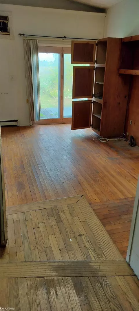 6098 Burtch, Jeddo, MI 48032 photo 8