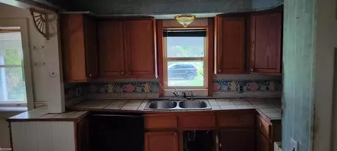 6098 Burtch, Jeddo, MI 48032 photo 9