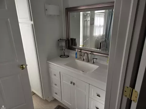 Bath - 4354 Brown, Avoca, MI 48006 photo 2 of 2
