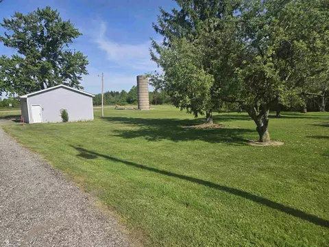 Exterior - 4354 Brown, Avoca, MI 48006 photo 11 of 14