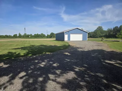 Exterior - 4354 Brown, Avoca, MI 48006 photo 5 of 14