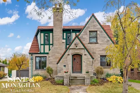 847 Barrington, Grosse Pointe Park, MI 48230
