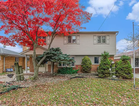 23418 Recreation, Saint Clair Shores, MI 48082
