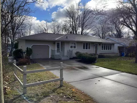 230 Stoneville, Ishpeming, MI 49849 photo 2