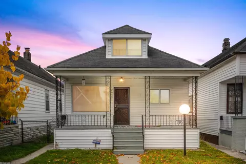 12045 Klinger, Hamtramck, MI 48212