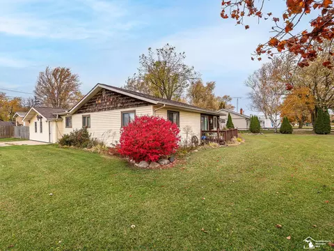Exterior - 8655 Ida Maybee, Monroe, MI 48162 photo 3 of 11