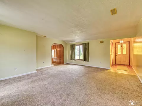 Living - 8655 Ida Maybee, Monroe, MI 48162 photo 1 of 4