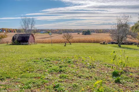 1932 E Hibbard, Owosso, MI 48867 photo 33