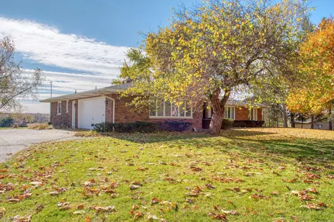 1932 E Hibbard, Owosso, MI 48867 photo 43