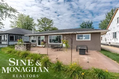 5669 Pointe, East China, MI 48054