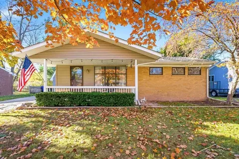 3309 Lancaster, Midland, MI 48642