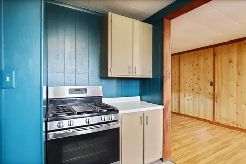 Kitchen - 5675 Oak, Vassar, MI 48768 photo 3 of 3