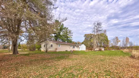 Exterior - 5675 Oak, Vassar, MI 48768 photo 11 of 11