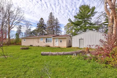 Exterior - 5675 Oak, Vassar, MI 48768 photo 9 of 11